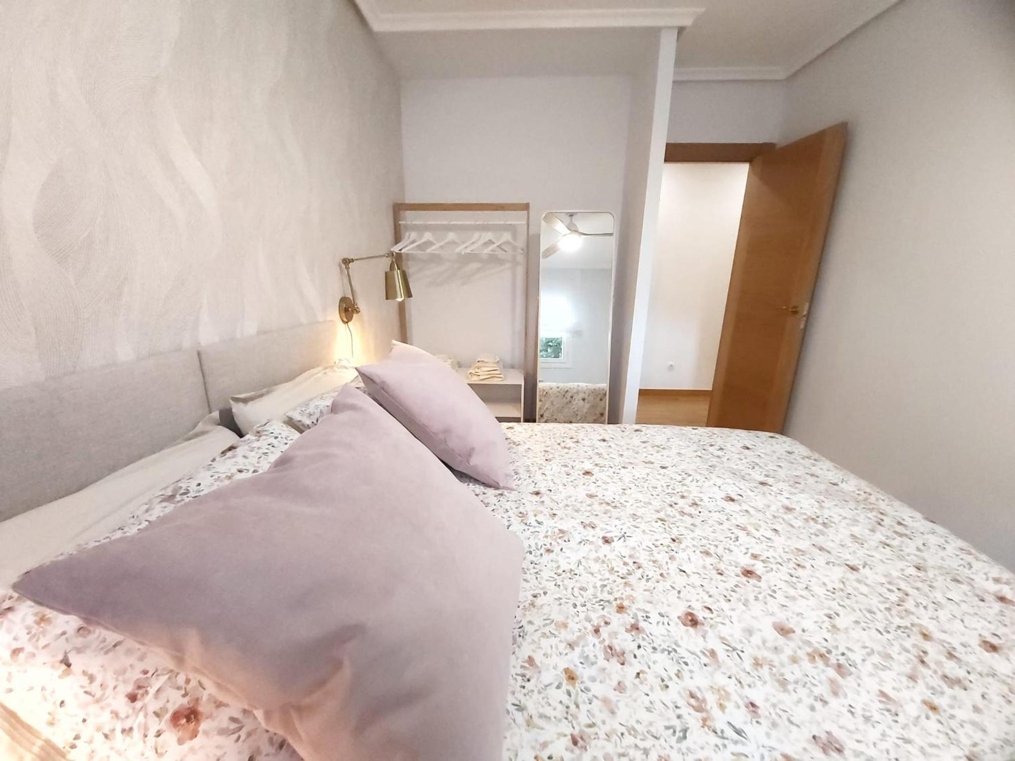 Apartment Sleeping & Living *