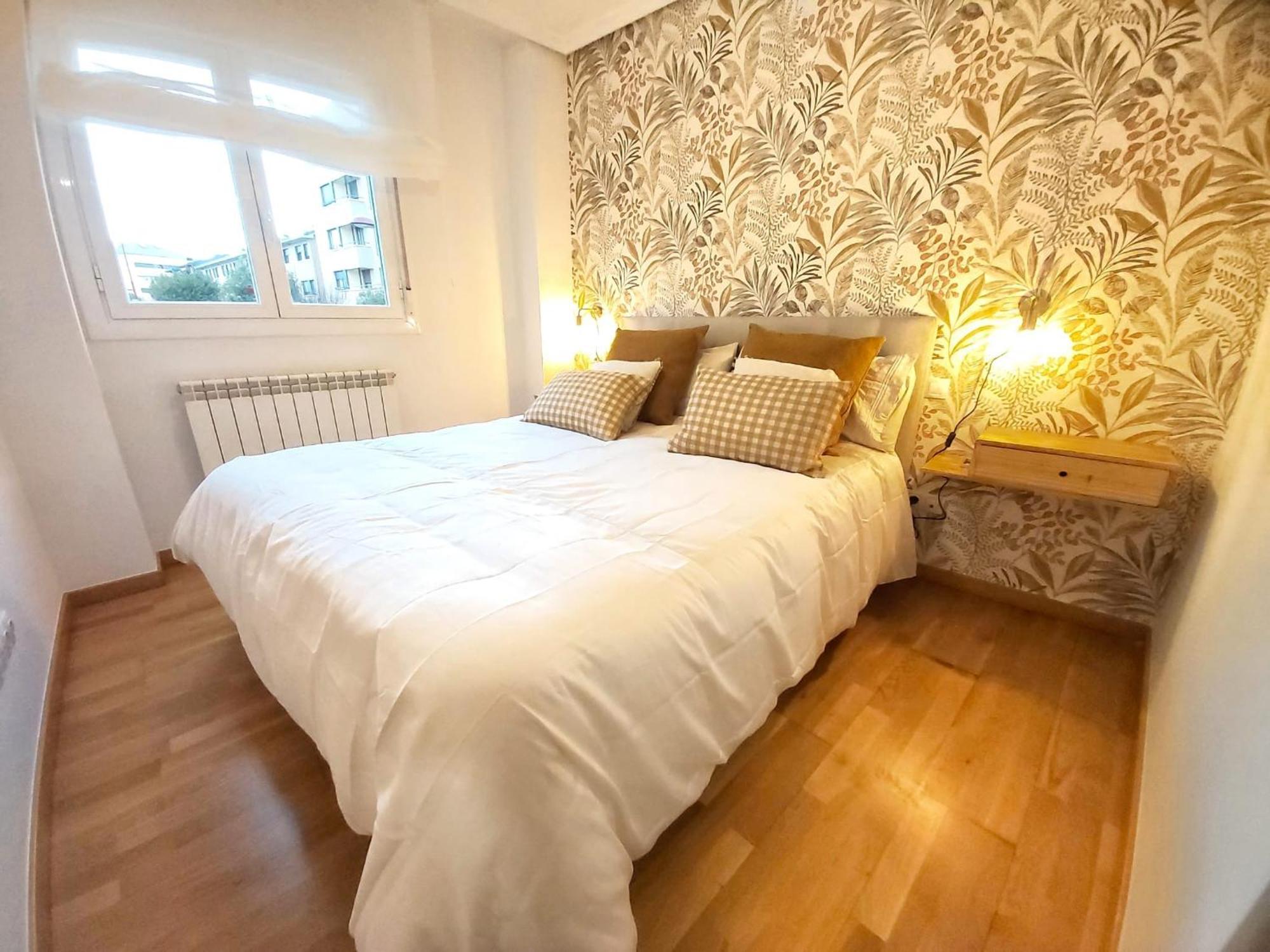 Apartment Sleeping & Living *